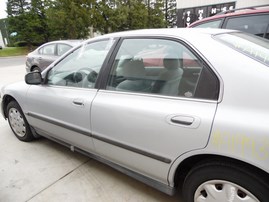 1996 HONDA ACCORD LX SILVER 4DR 2.2L AT A19939